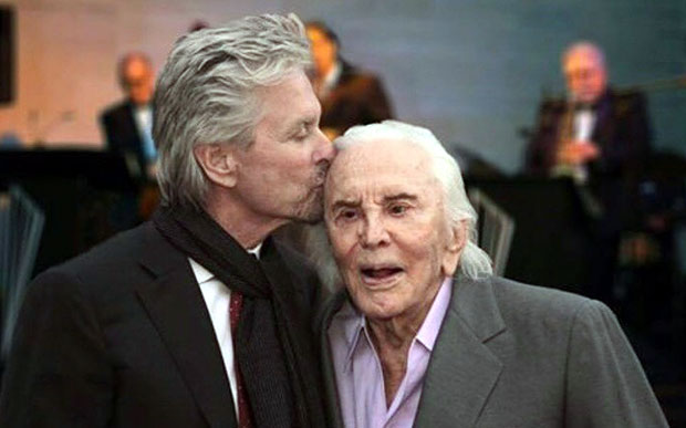 Кирк Даглас провео три сата са Титом у авиону, британски амбасадор ЗАПЕНИО кад је чуо: Детаљ из мемоара холивудске легенде